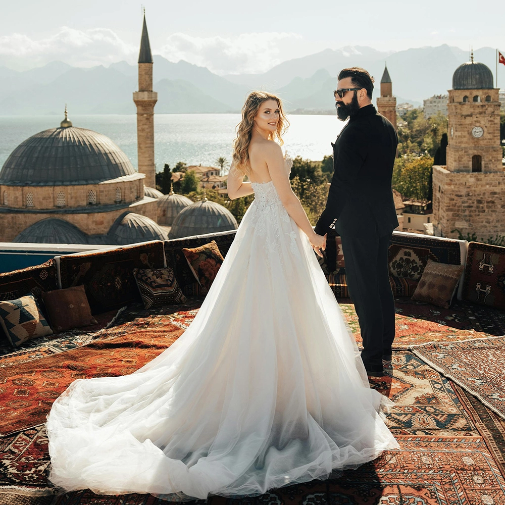 Wedding photo before Pixometry processing, flat colors, low contrast